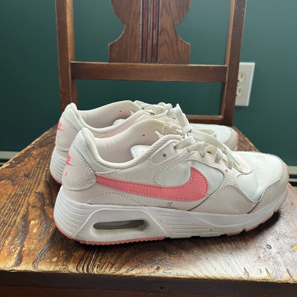 Nike Shoes - Cream and Pink